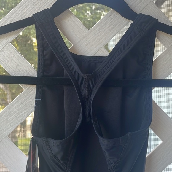 TYR ‘TYReco Maxfit’ Swimsuit - Picture 6 of 11